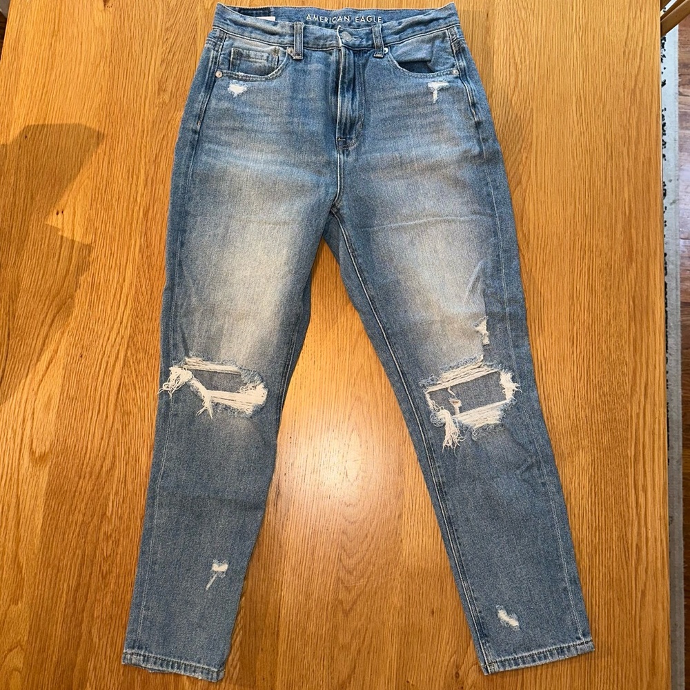 American Eagle Mom Jeans